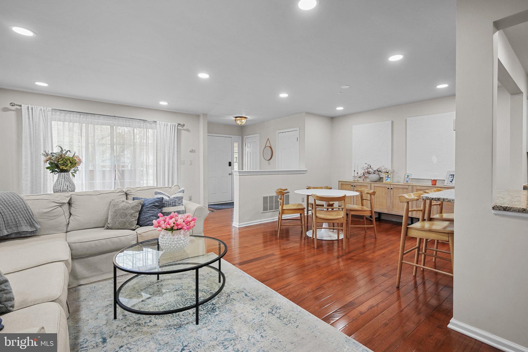 6301 Spruce Mill Drive Yardley, PA 19067 - Photo 9 of 30