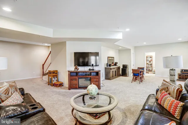 $764,900 | 2706 Sir Michael Place, Lanham, MD 20706