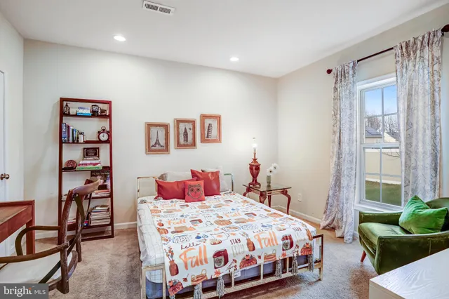 $764,900 | 2706 Sir Michael Place, Lanham, MD 20706