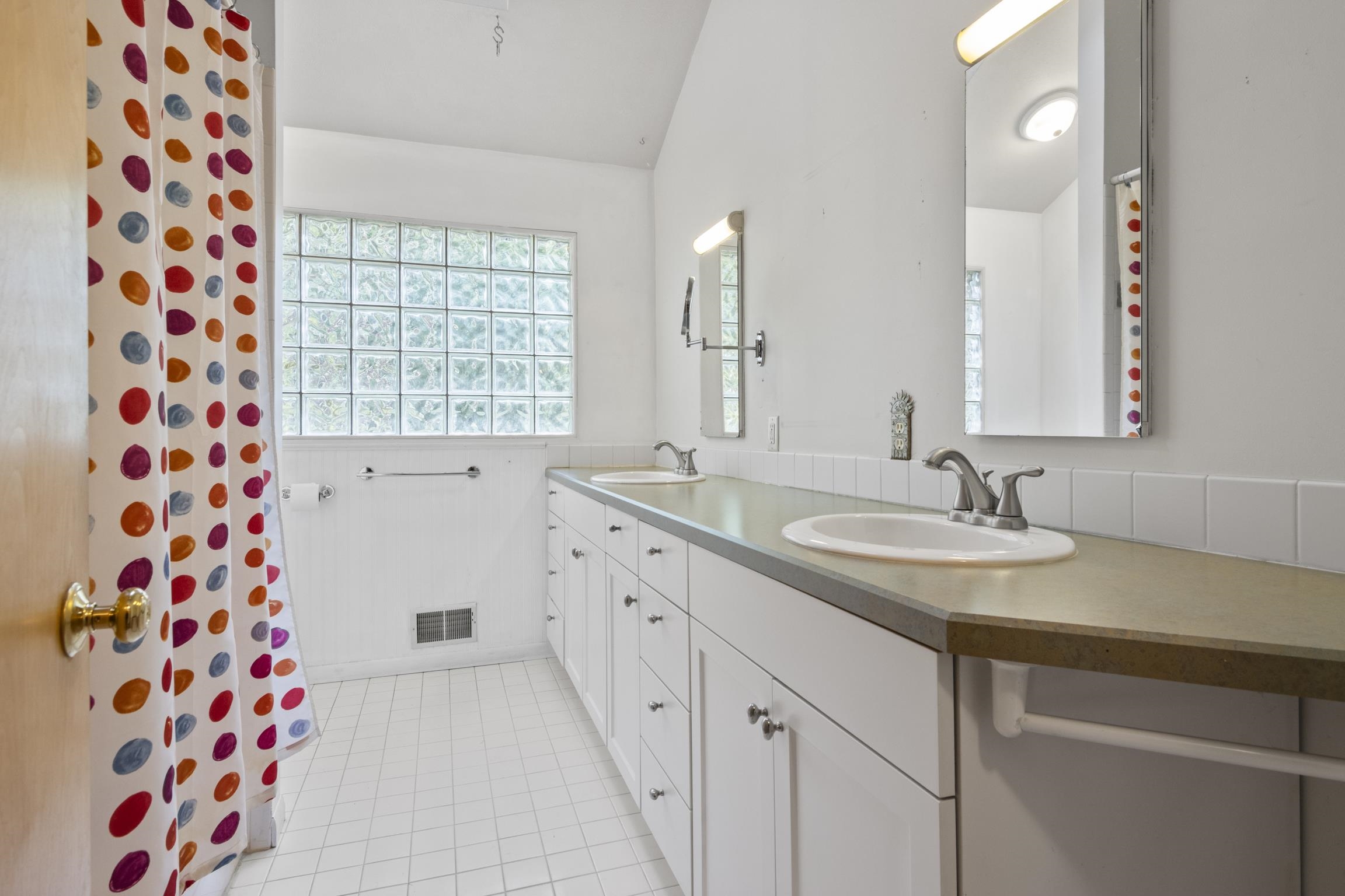 6232 Center Road Traverse City, MI 49686 - Photo 14 of 31 Gallery Image 14