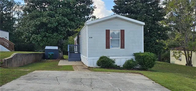 $1,758 | 4255 Smokecreek Court Southwest, Unit A 30, Snellville, GA 30039