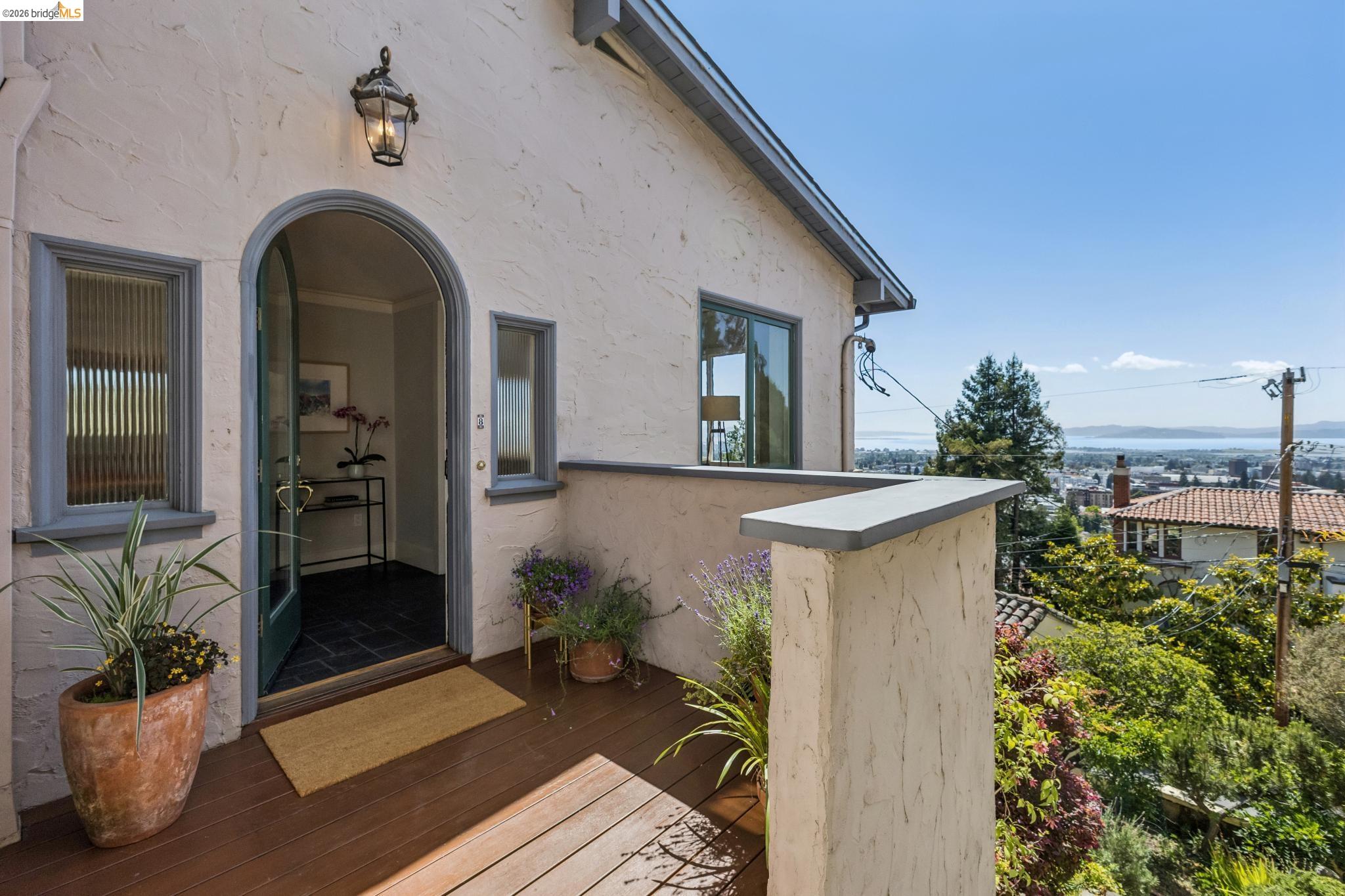 8 Mosswood Road Berkeley, CA 94704 - Photo 1 of 50
