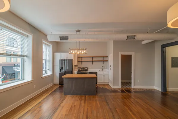 $240,000 | 104 South 3rd Street, Unit 3, Paducah, KY 42001