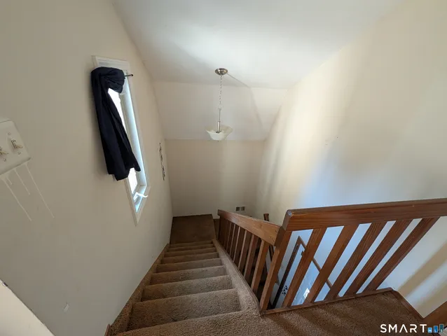 $2,100 | 17 Little Oak Lane, Unit 17, Rocky Hill, CT 06067