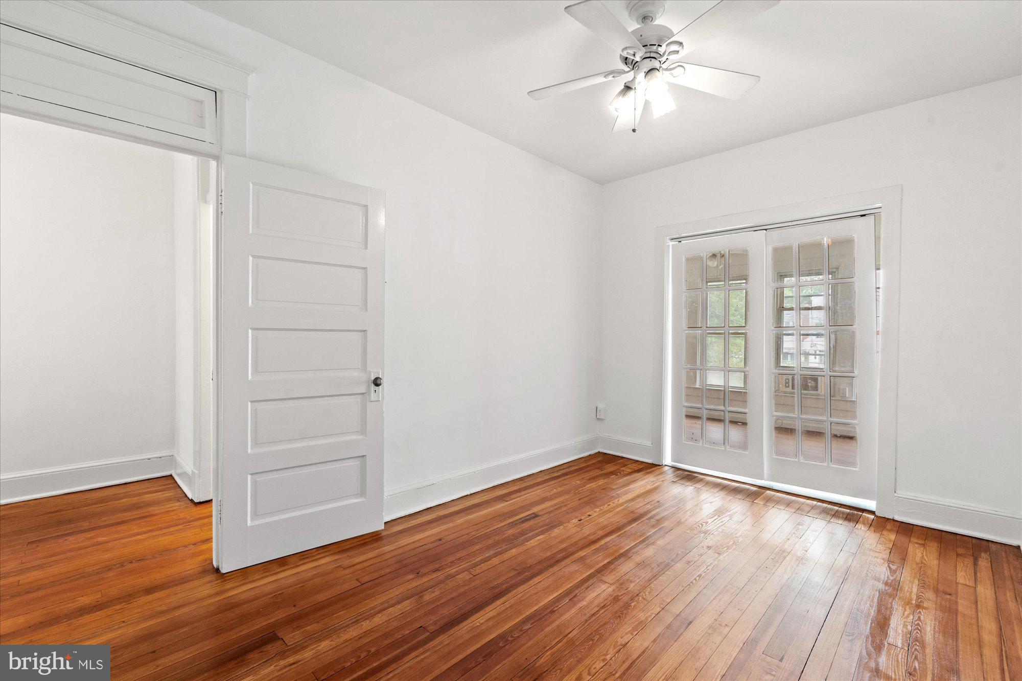3538 T Street Northwest Washington, DC 20007 - Photo 17 of 36 Primary bedroom