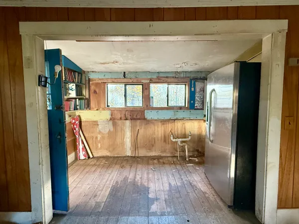 $75,000 | 271 U.S. Rte 1, Stockton Springs, ME 04981