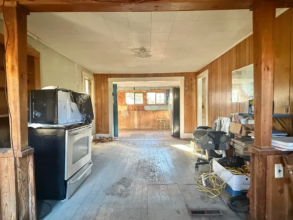 $75,000 | 271 U.S. Rte 1, Stockton Springs, ME 04981
