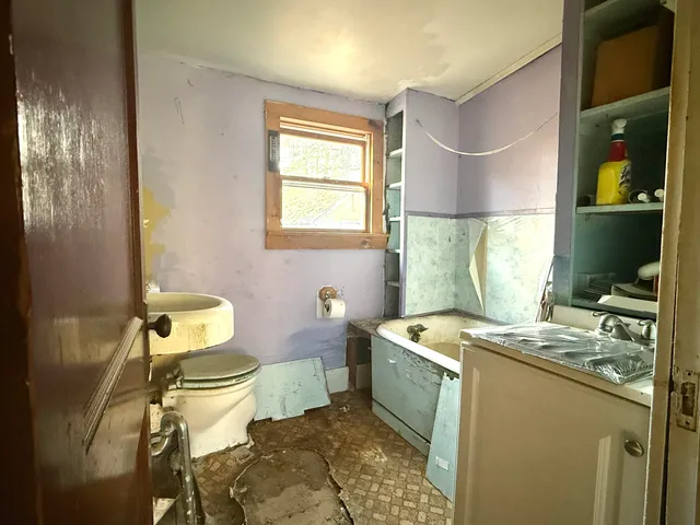 $125,000 | 271 U.S. Rte 1, Stockton Springs, ME 04981