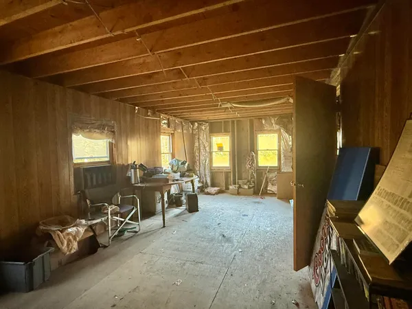 $75,000 | 271 U.S. Rte 1, Stockton Springs, ME 04981