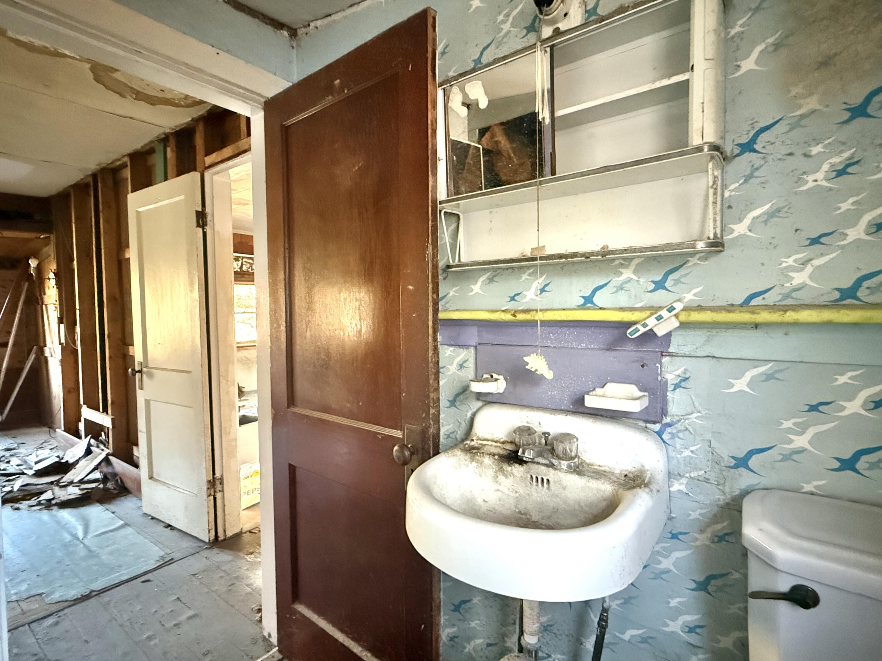 271 U.S. Rte 1 Stockton Springs, ME 04981 - Photo 33 of 47 IMG_7164