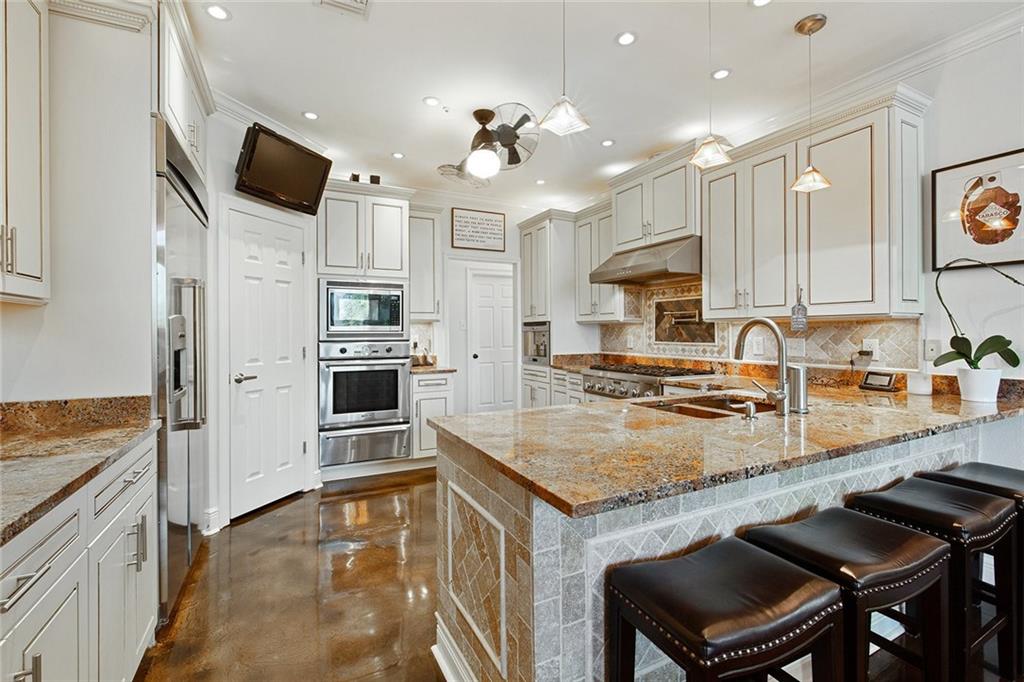 141 Lighthouse Point Slidell, LA 70458 - Photo 9 of 35 Gallery Image 9