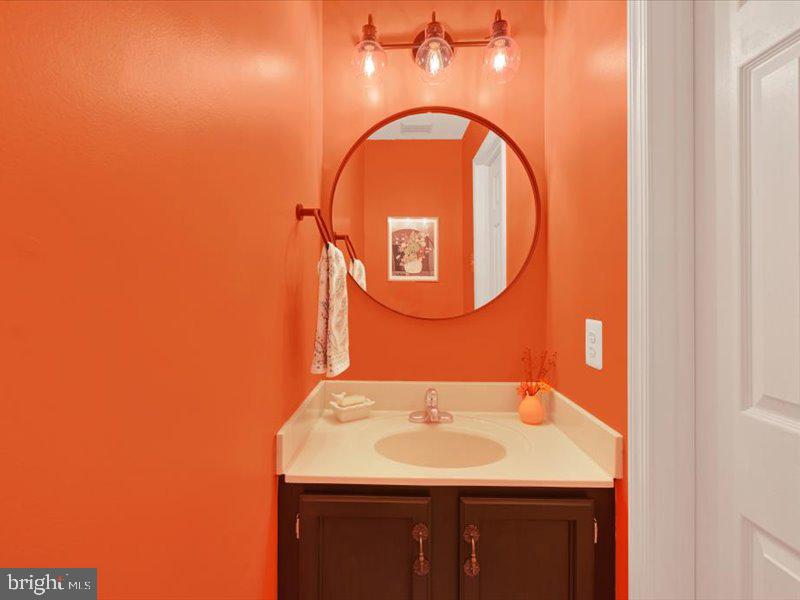 3704 Foxford Stream Road Baltimore, MD 21236 - Photo 16 of 32 Powder room on first floor
