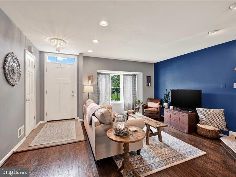 3704 Foxford Stream Road Baltimore, MD 21236 - Photo 5 of 32 Big open space moves into dining area