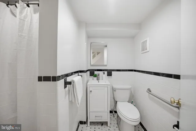 $1,350,000 | 1951 39th Street Northwest, Washington, DC 20007