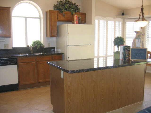 617 West Tumbleweed Road Gilbert, AZ 85233 - Photo 1 of 5 Primary Photo