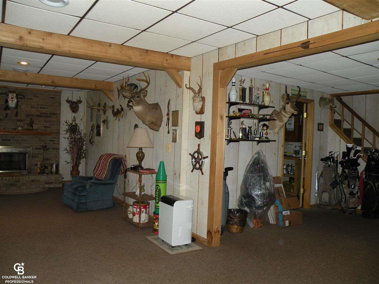 2665 Riley Center Road Memphis, MI 48041 - Photo 21 of 42 Family room
