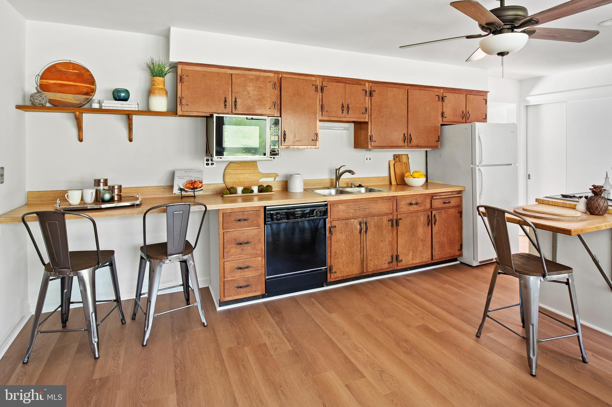 10803 Ashfield Road Adelphi, MD 20783 - Photo 15 of 56 Kitchen