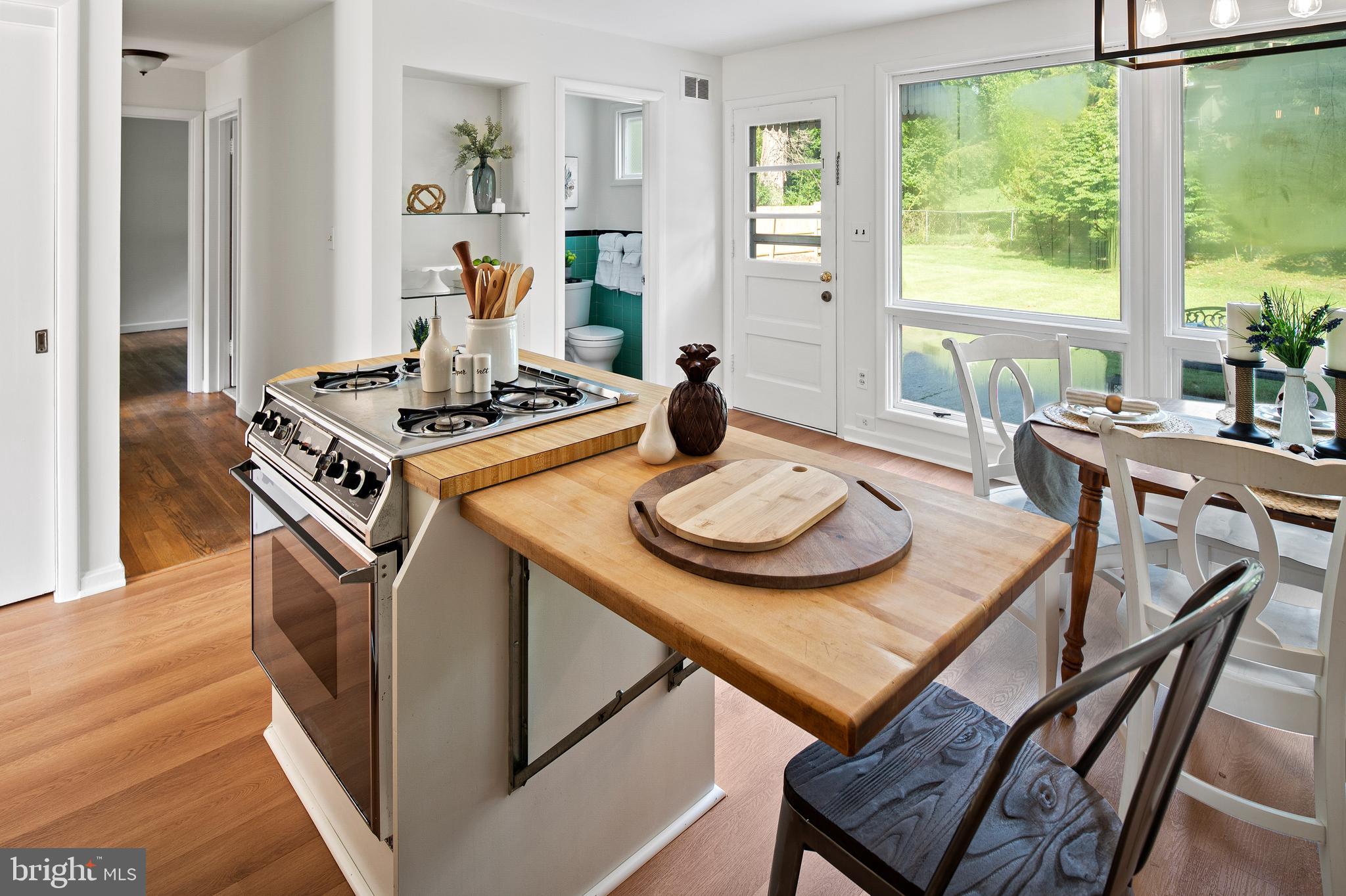 10803 Ashfield Road Adelphi, MD 20783 - Photo 16 of 56 Kitchen (alt view)
