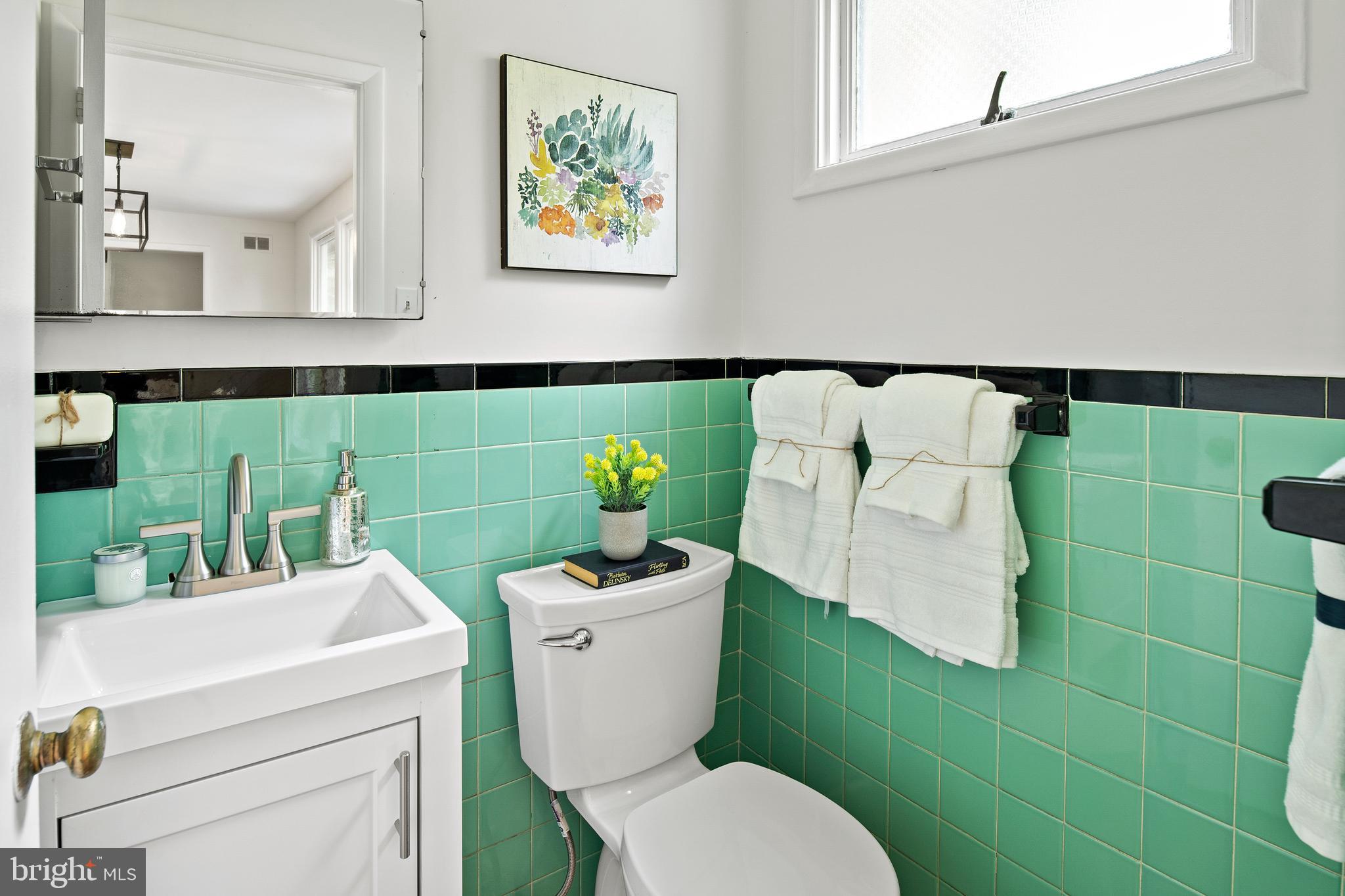 10803 Ashfield Road Adelphi, MD 20783 - Photo 17 of 56 Bathroom 2