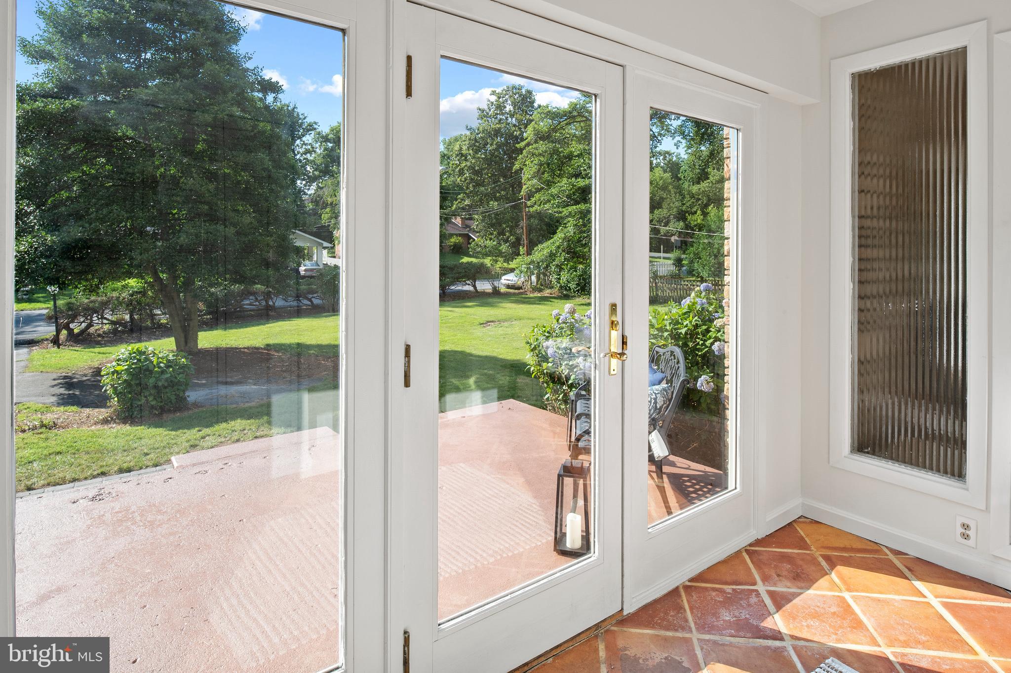 10803 Ashfield Road Adelphi, MD 20783 - Photo 5 of 56 Entryway