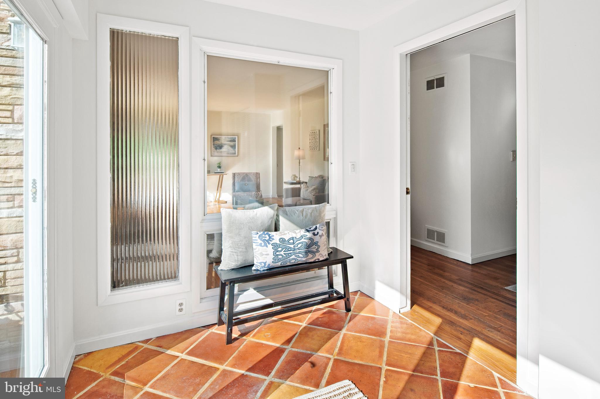 10803 Ashfield Road Adelphi, MD 20783 - Photo 6 of 56 Enclosed Entry