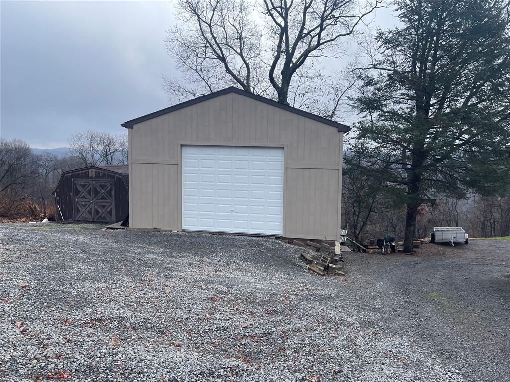 858 Ridge Road Ambridge, PA 15003 - Photo 3 of 5 Gallery Image 3