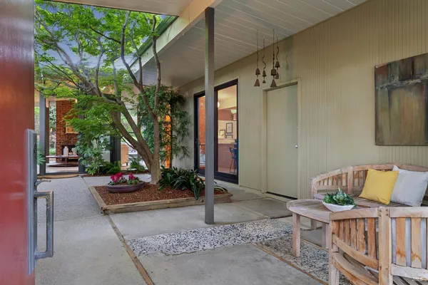 $1,900,000 | 861 Del Ganado Road, San Rafael, CA 94903