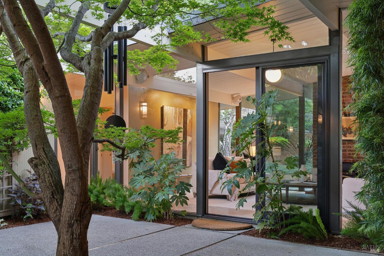 861 Del Ganado Road San Rafael, CA 94903 - Photo 12 of 56