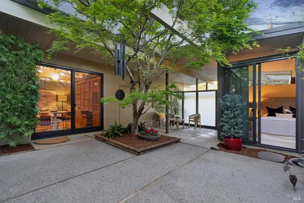 $1,900,000 | 861 Del Ganado Road, San Rafael, CA 94903