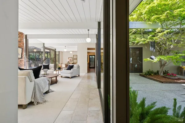 $1,900,000 | 861 Del Ganado Road, San Rafael, CA 94903