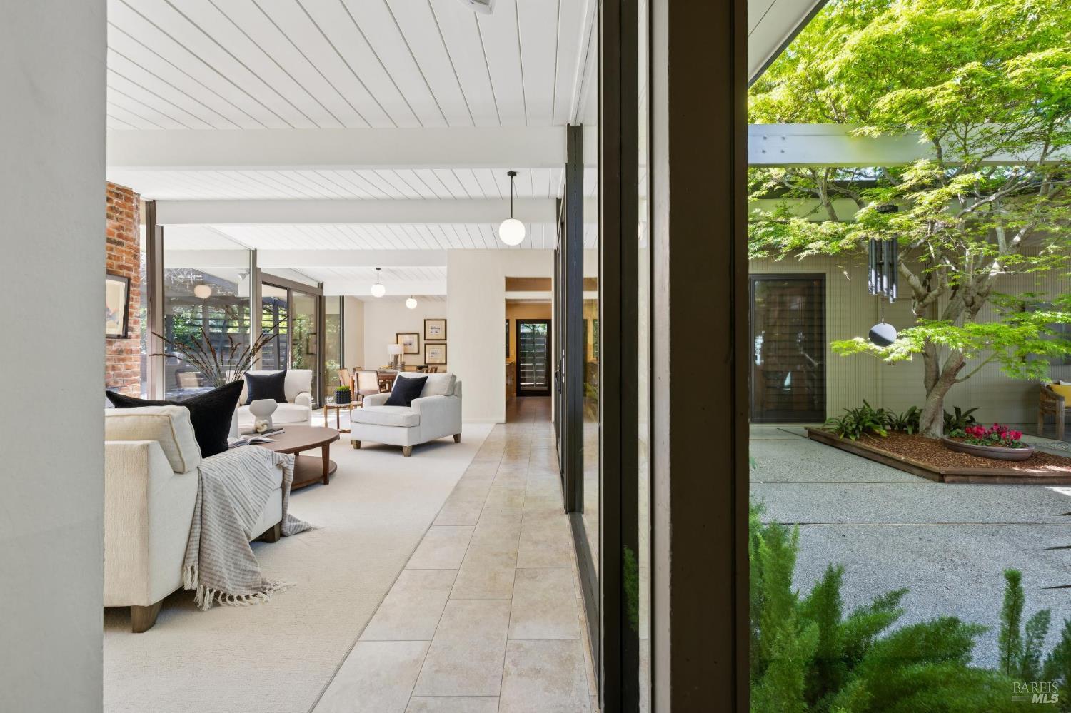 861 Del Ganado Road San Rafael, CA 94903 - Photo 17 of 56