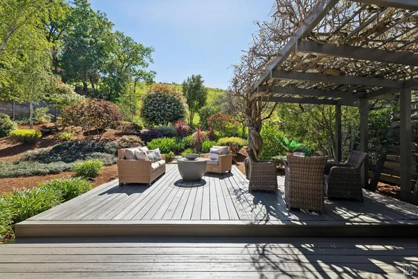 $1,900,000 | 861 Del Ganado Road, San Rafael, CA 94903