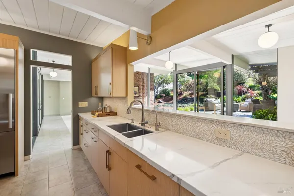 $1,900,000 | 861 Del Ganado Road, San Rafael, CA 94903