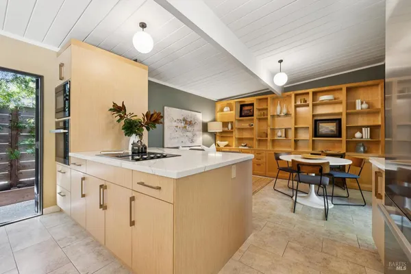 $1,900,000 | 861 Del Ganado Road, San Rafael, CA 94903