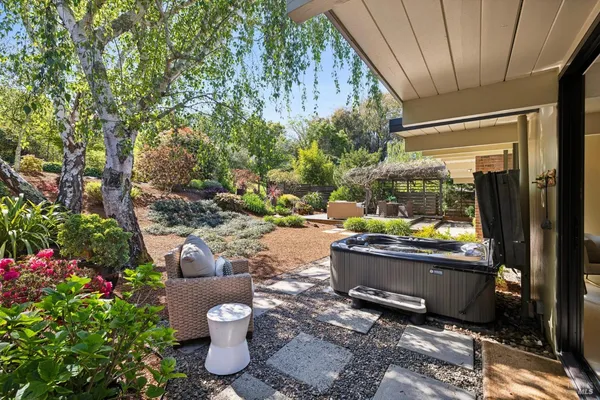 $1,900,000 | 861 Del Ganado Road, San Rafael, CA 94903