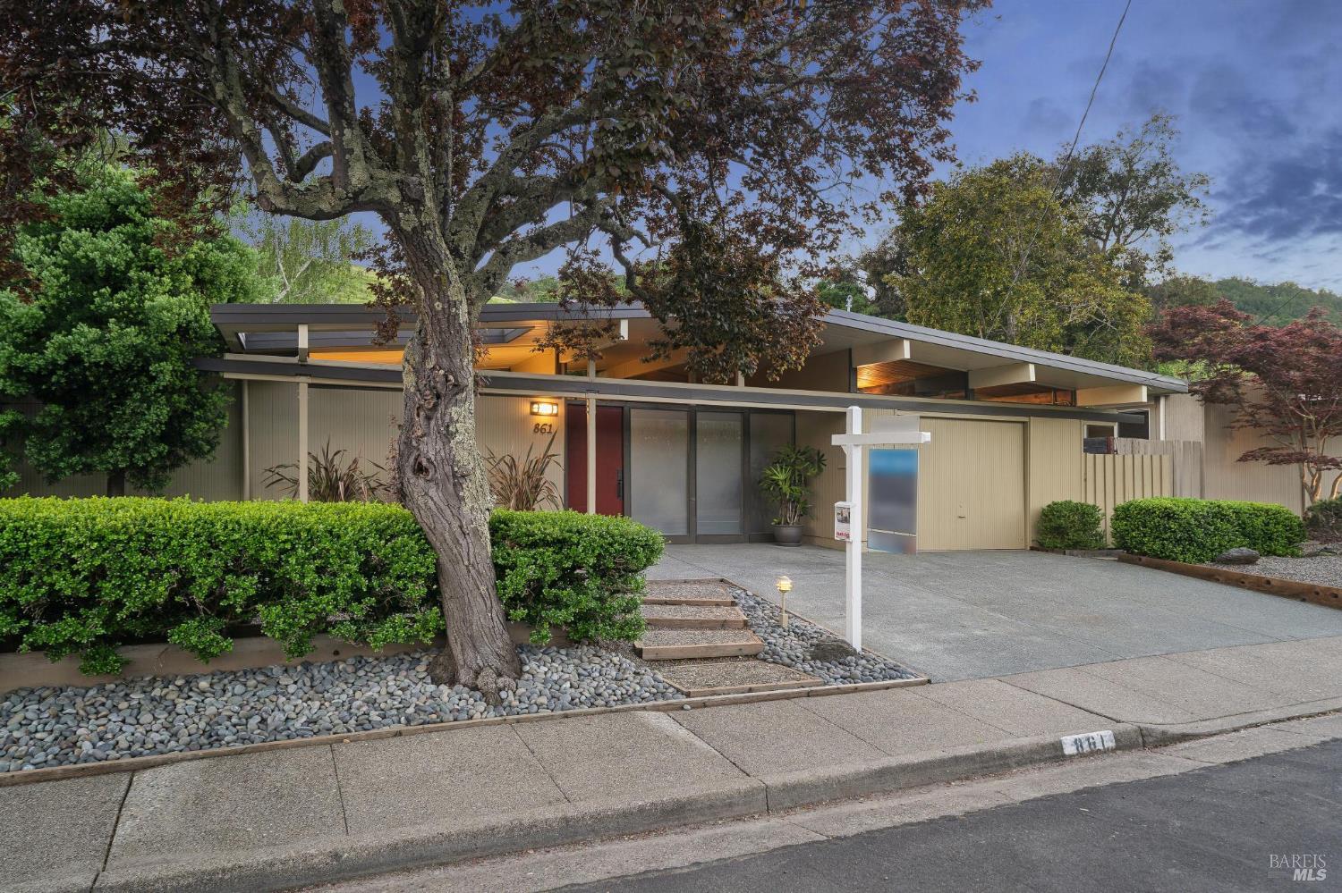 861 Del Ganado Road San Rafael, CA 94903 - Photo 53 of 56