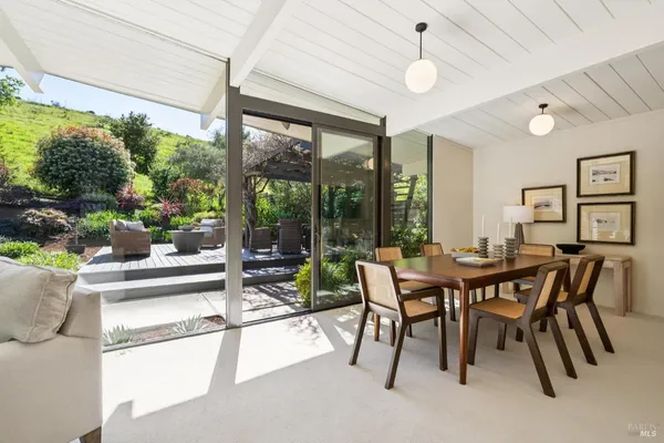 $1,900,000 | 861 Del Ganado Road, San Rafael, CA 94903