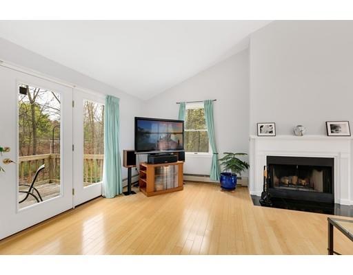 11 Hood Road Tewksbury, MA 01876 - Photo 6 of 28 Gallery Image 6