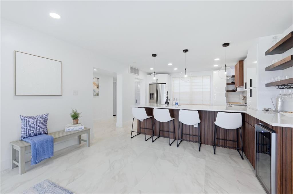 605 Sutton Place, Unit 101 Longboat Key, FL 34228 - Photo 11 of 45 Gallery Image 11
