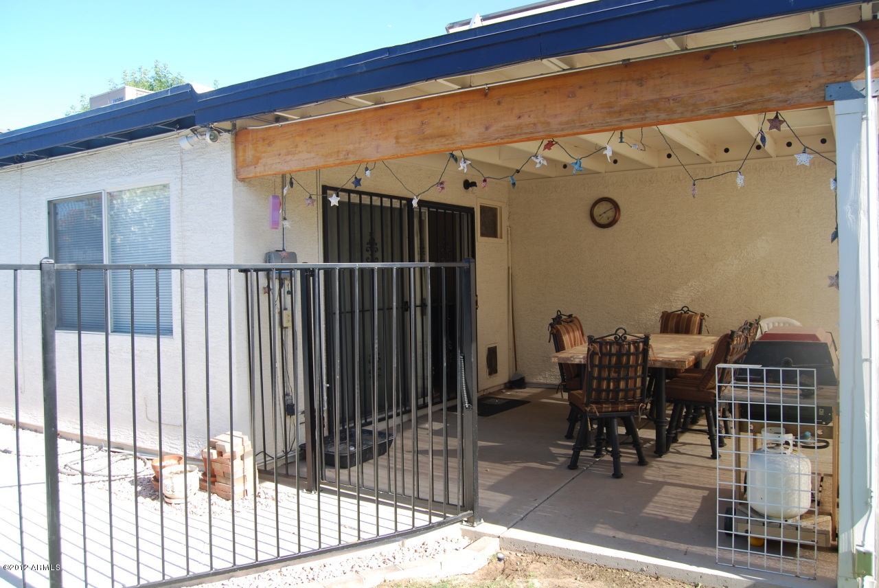 7914 West Wethersfield Road Peoria, AZ 85381 - Photo 8 of 22 Backyard 4