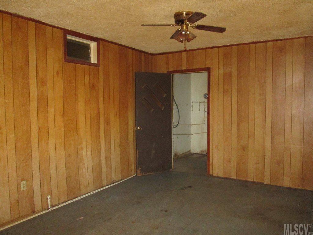 612 Ridgeway Place Southwest Lenoir, NC 28645 - Photo 3 of 8 Gallery Image 3