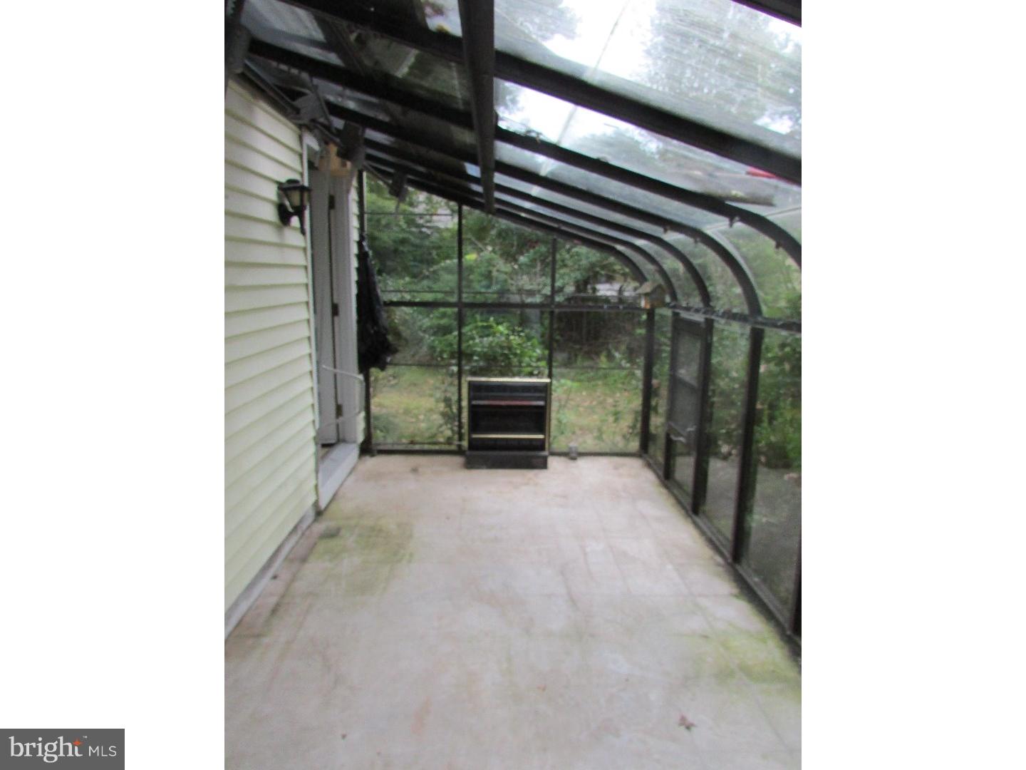 866 Ivyland Road Warminster, PA 18974 - Photo 6 of 20 Sun Room