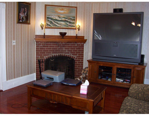 534 Riverside Avenue Medford, MA 02155 - Photo 5 of 10 Gallery Image 5