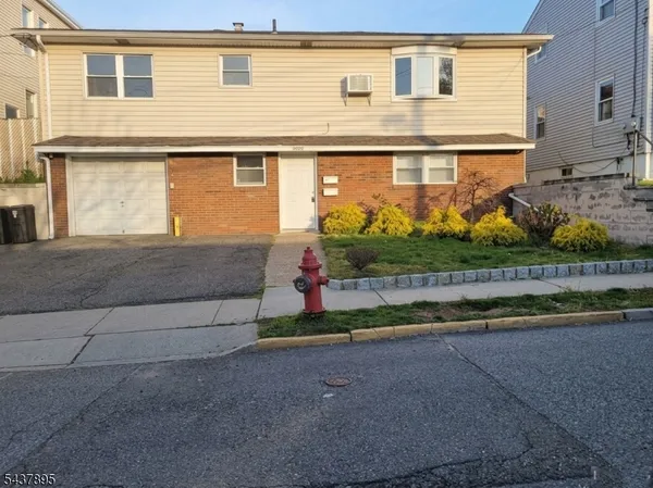 $2,000 | 15 Dell Glen Avenue, Lodi, NJ 07644