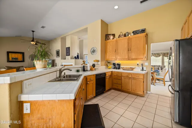 $565,000 | 42344 Camden Way, Lancaster, CA 93536