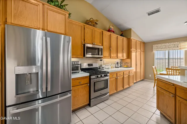 $565,000 | 42344 Camden Way, Lancaster, CA 93536