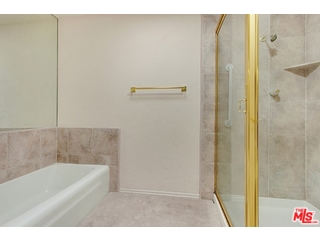 4335 Alla Road, Unit 2 Marina del Rey, CA 90292 - Photo 14 of 20 Gallery Image 14