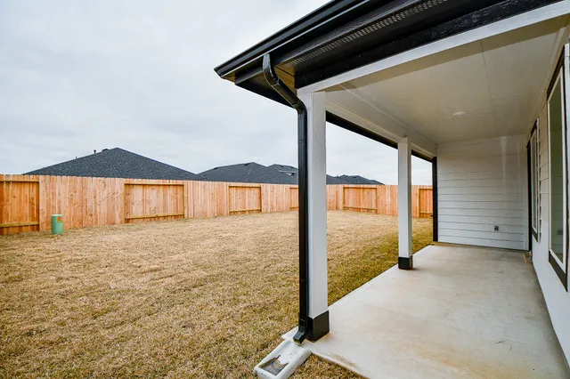 $2,250 | 31715 Hallington Hl Lane, Fulshear, TX 77441