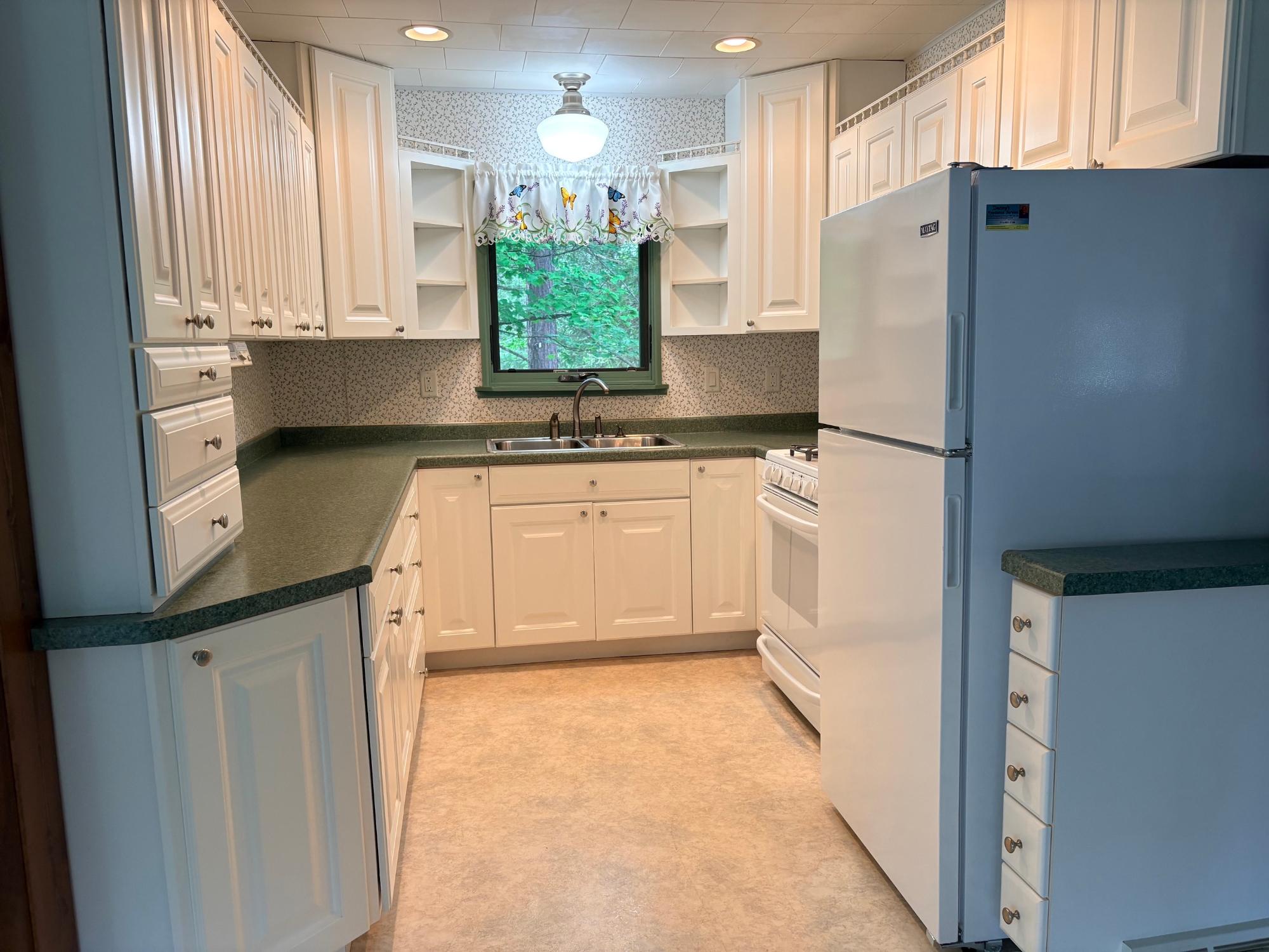 4155 Mallard Lane Rhinelander, WI 54501 - Photo 5 of 29 Gallery Image 5