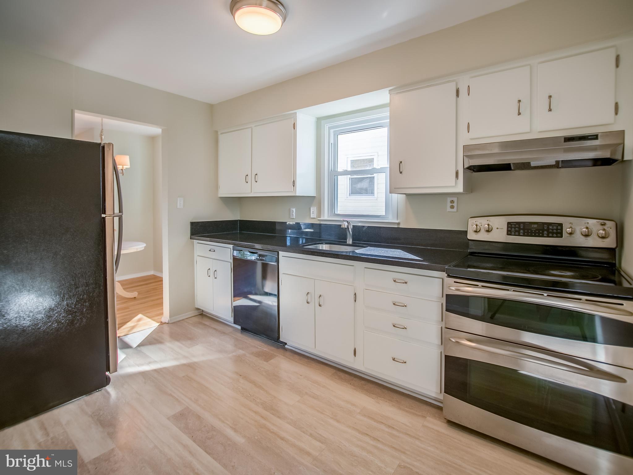 1028 Gilbert Road Rockville, MD 20851 - Photo 7 of 26 Kitchen